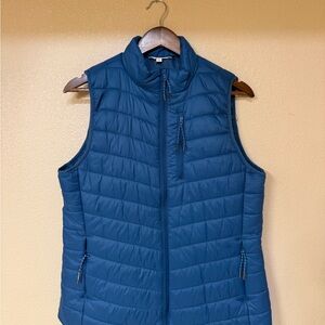 Marika Climb water repellent puffer vest in teal size woman’s large